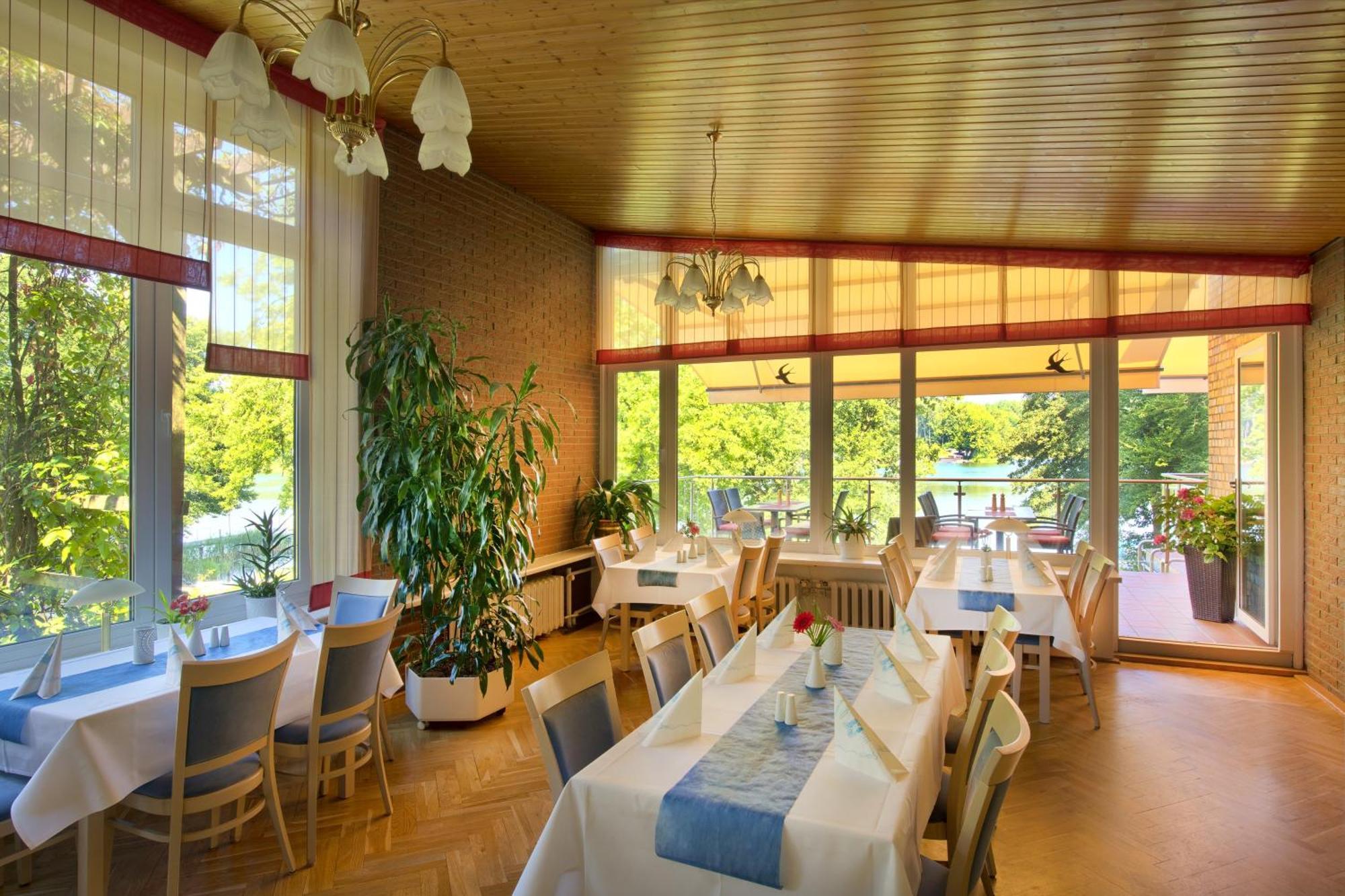 Seehotel Ichlim Sewekow Bagian luar foto