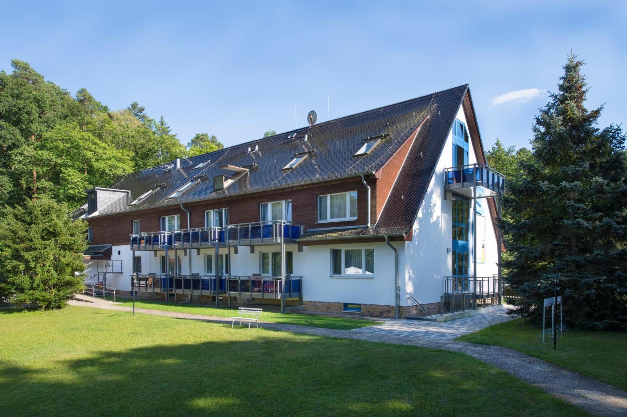 Seehotel Ichlim Sewekow Bagian luar foto