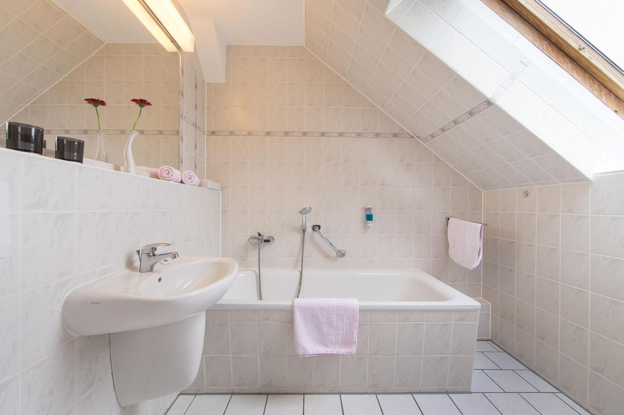 Seehotel Ichlim Sewekow Bagian luar foto