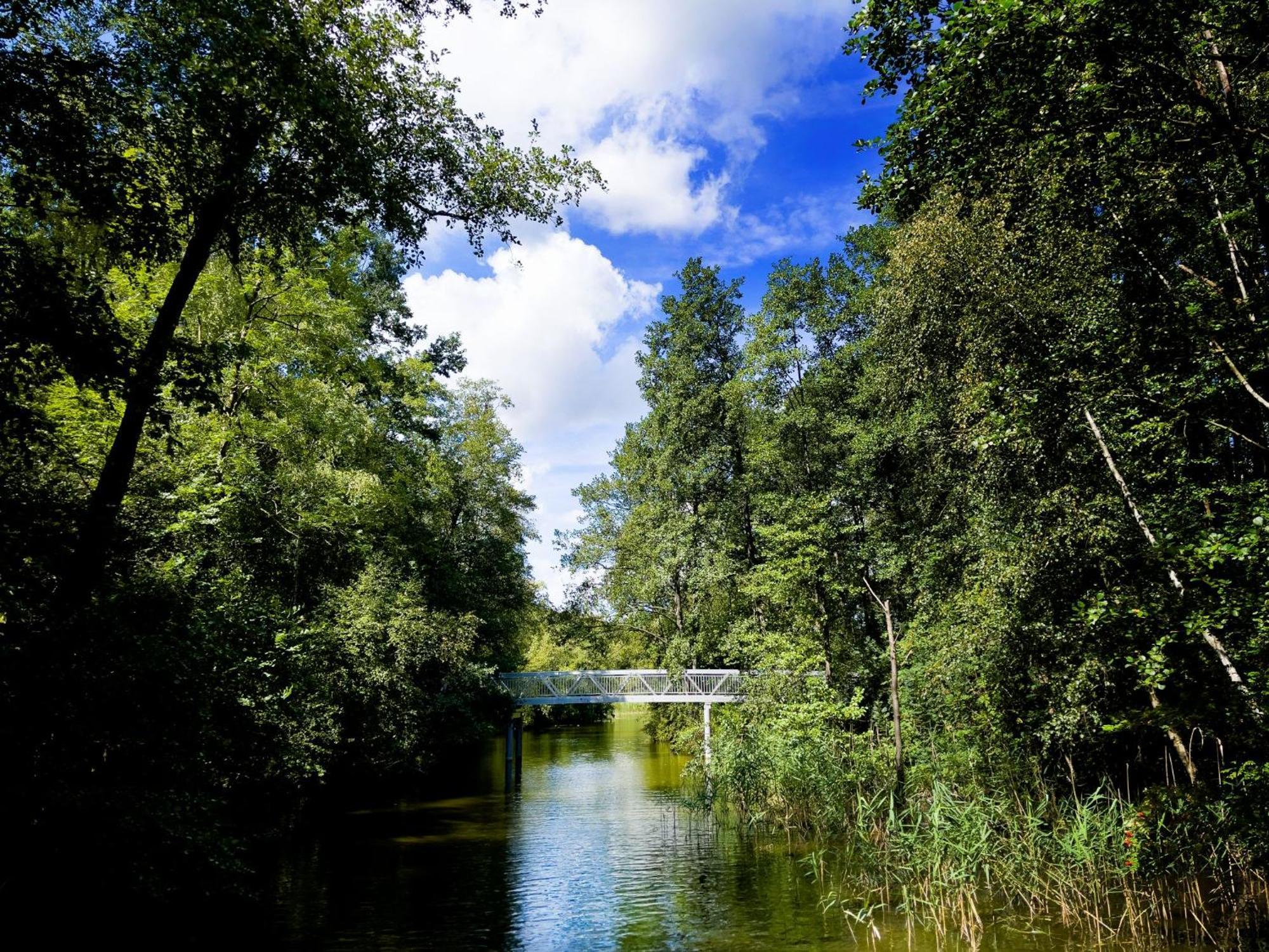 Seehotel Ichlim Sewekow Bagian luar foto